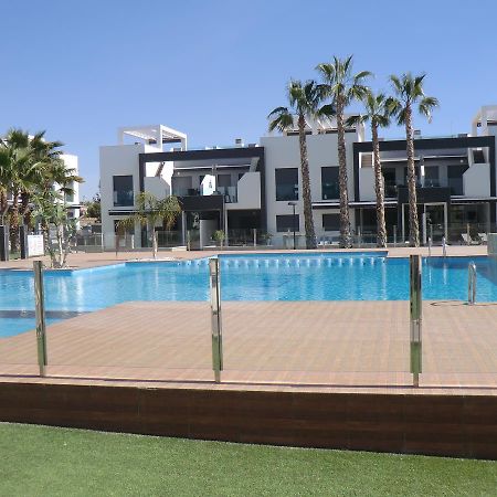 Casas Holiday - Oasis Beach أوريويلا المظهر الخارجي الصورة